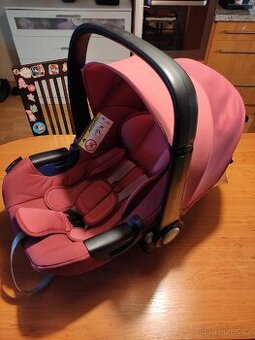 Britax Romer Baby-safe i-size sedacka vajíčko