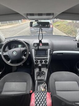 Prodám Škodu (r. 2008), 2.0 TDI 103 kW 🚗
- 1