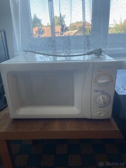 Mikrovlnná trouba