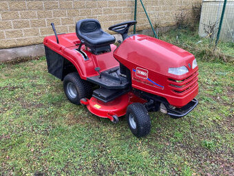 Zahradní traktor Toro DH 200 ( Karsit ČR )