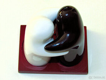 Solnička / pepřenka Jin-Jang