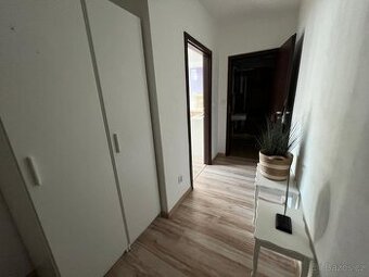 Pronájem zařízeného bytu1kk  v Holešově
