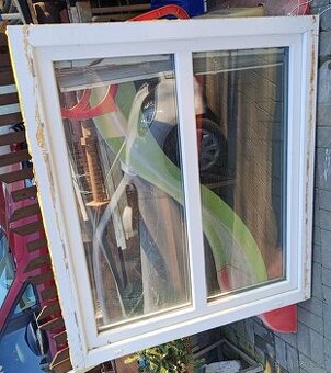 Starší plastové okno