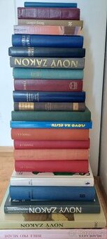 17 různých překladů Bible