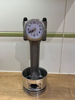 Hodiny-industriální