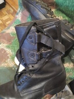 Vojenské Kanady vz 60 velikost 8