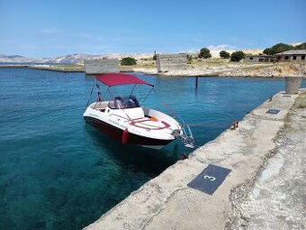 Motorová Loď / člun s kajutou