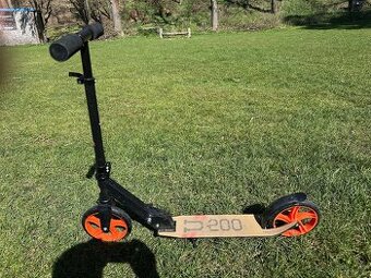 Dětska koloběžka Urban Scooter 200