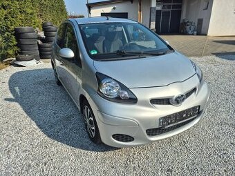 Toyota Aygo 1.0i klima 2011