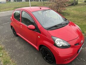 Toyota Aygo 1.0 2006 Spotřeba 4,5-5L Koupeno v ČR