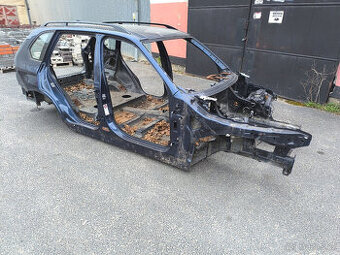 Bmw e70 karoserie na výřezy