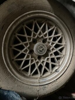 Litá kola Opel Omega A