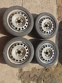 Prodám sadu disků 6,5Jx16H2 ET55 + zimní pneu 205/50/R16
