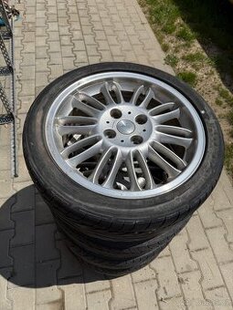 Prodám sadu kol s pneumatikami Dunlop (215/45ZR17)