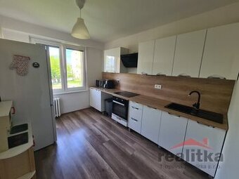 Pronájem hezkého bytu 3+1, 67m2 s lodžií, Opava, ul. Bílovec - 1
