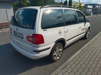 VW Sharan 1.9 TDi, tažné na 2 tuny