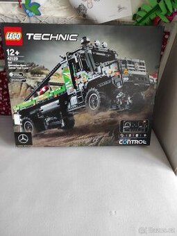 LEGO Technic 42129 Mercedes-Benz Zetros 4x4 - 1