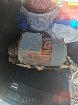 Elektromotor