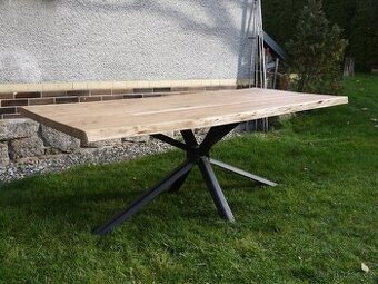 Masivní jídelní stůl - Living 210 cm