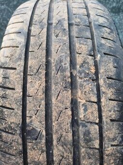 Letní pneu 215/55 r17