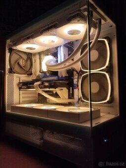 PC skříň Montech XR White