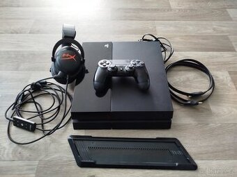 PlayStation 4 - 1
