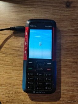 Nokia 5310 expressmusic s nabíječkou