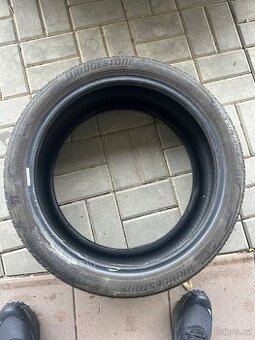 225/40 r18 Bridgestone na dojeti