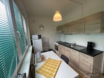 Pronájem bytu 2+1 s balkonem v Jihlavě, nájem byt 2+1 balkon