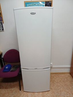 Lednička s mrazákem Whirlpool