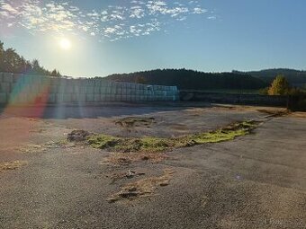 Pronájem zpevněné plochy