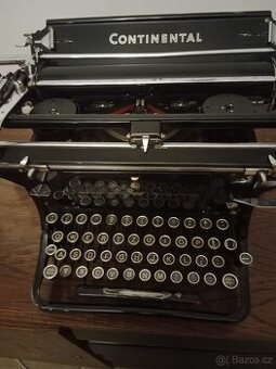 Starý psací stroj