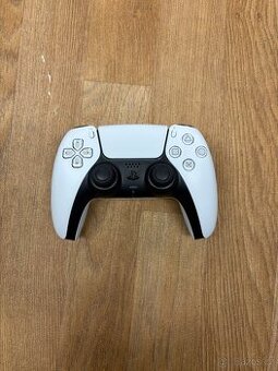 Sony DualSense – bezdrátový ovladač pro PlayStation 5