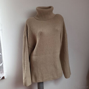 dámský oversize svetr L - XL - XXL TOP STAV