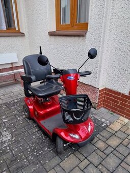 Elektrický skútr LEO