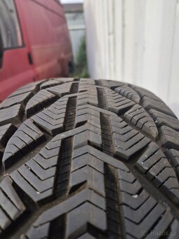 Kormoran zimní 215/55 R17