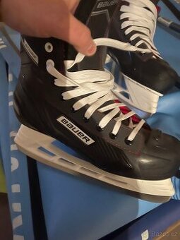 Brusle BAUER SCORE - velikost 9