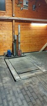 Nůžkový zvedák ddr 1,5 t