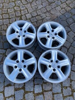 Alu kola Hyundai 5x114,3 letní 185/65 R15