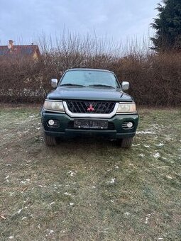 Mitsubishi pajero sport na dily