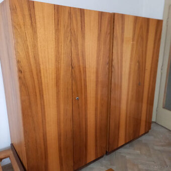Šatní skříně