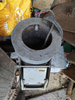 Škrabka na brambory a zeleninu