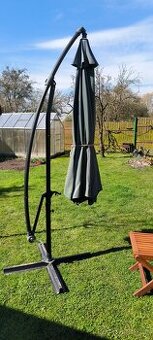 Zahradní slunečník