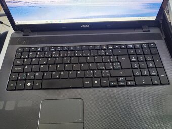 Acer Aspire 7739G 17" Intel i5,4GB,750GB, nVidia GT520
