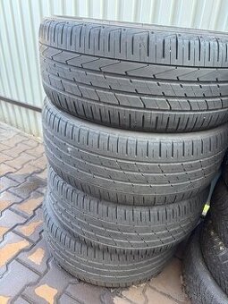 Letní pneu 235/50R19