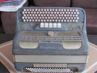 Accordiola harmonika-italska.