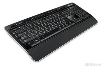 Bezdrátová klávesnice a myš Microsoft