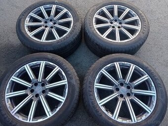 5x112 Audi 9Jx20 ET28 číslo 4M0601025CJ alu disky