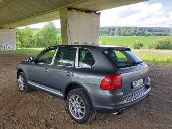 Porsche cayenne MANUÁL 4.5 v8 LPG