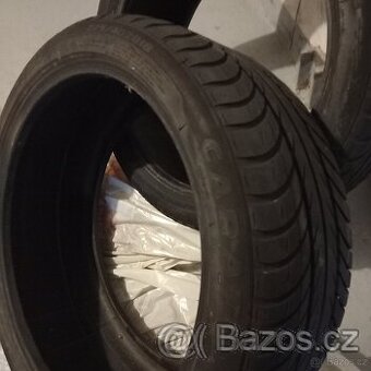 Pneu 225/40 R18